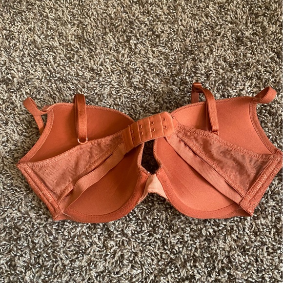 Burnt Orange Lacy Victoria’s Secret 32D Bra - Picture 2 of 4